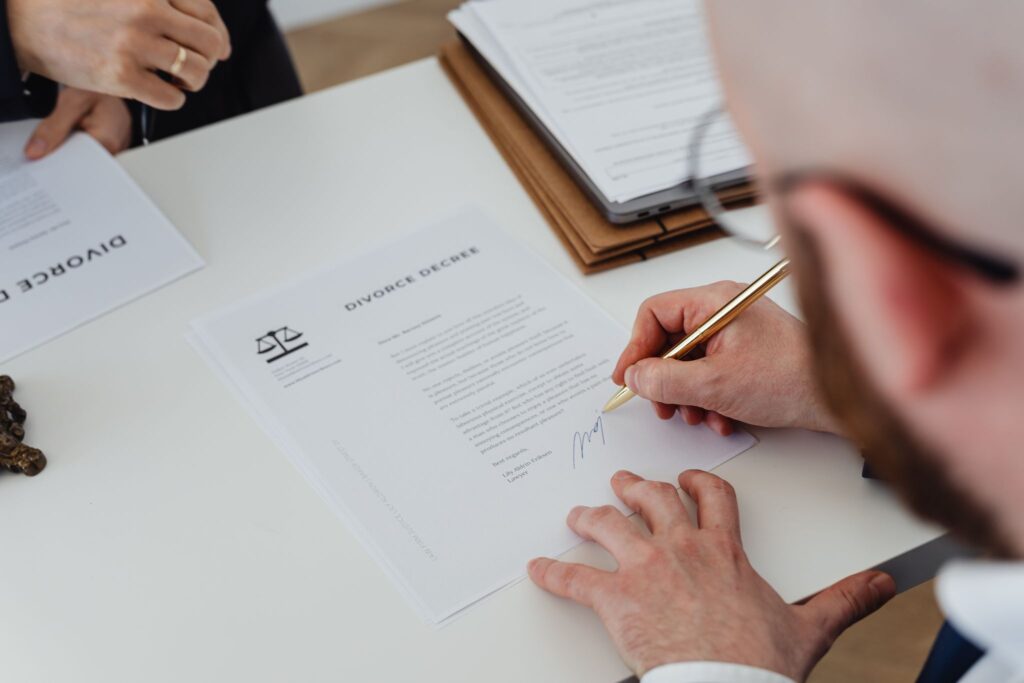 Mobile notary providing professional document services in the Phoenix metro area