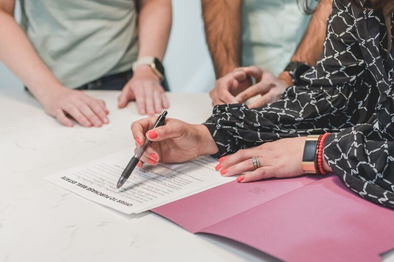 Trusted mobile notary providing convenient services throughout the Phoenix metropolitan area
